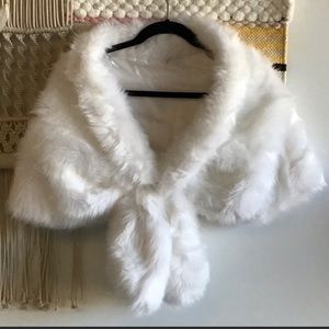 White faux fur wrap/shawl